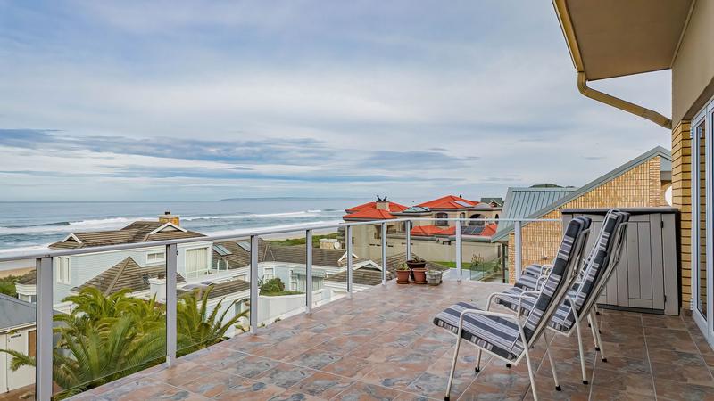 9 Bedroom Property for Sale in Outeniqua Strand Western Cape